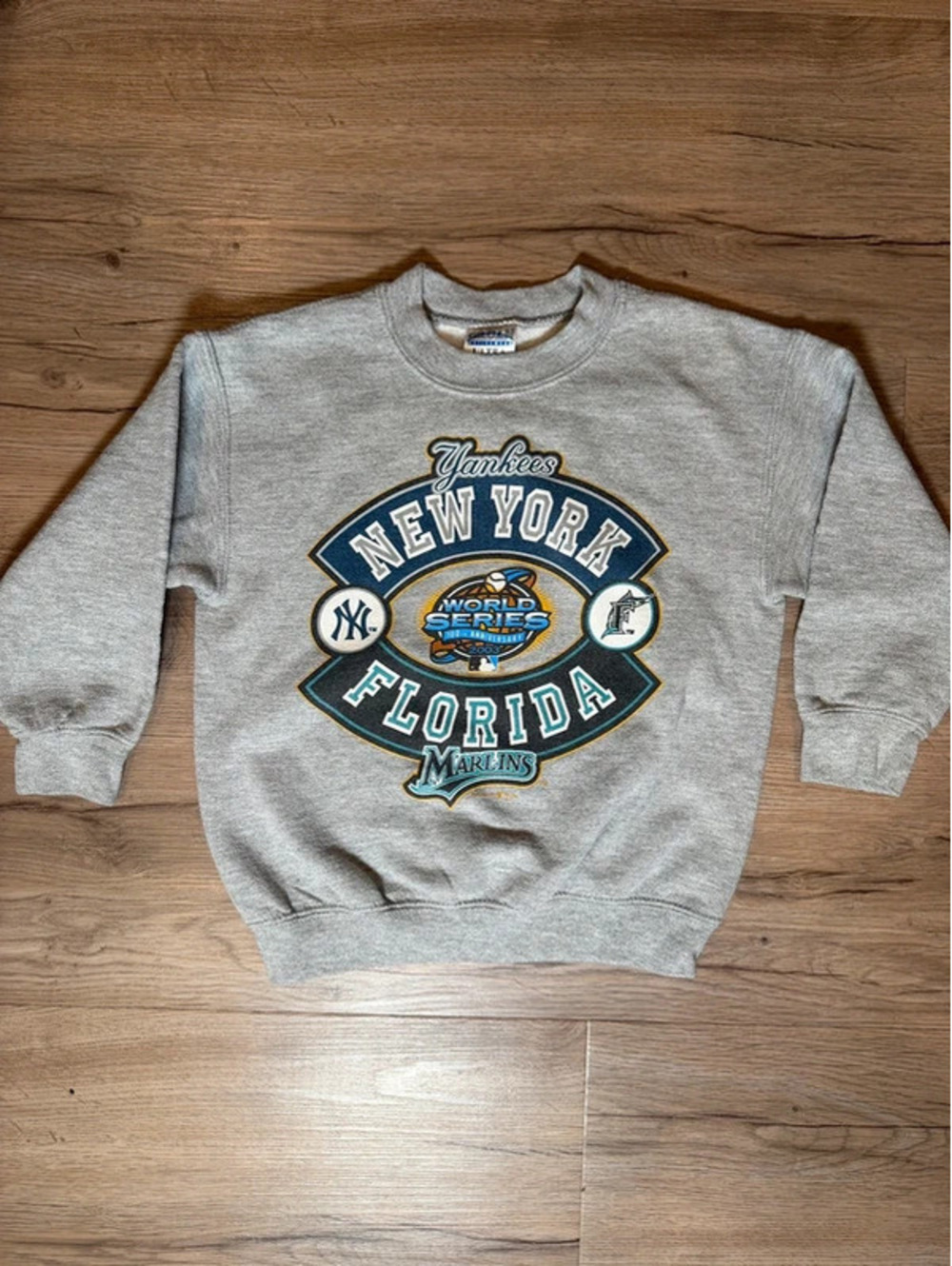 Vintage 2003 World Series Youth Small Crewneck